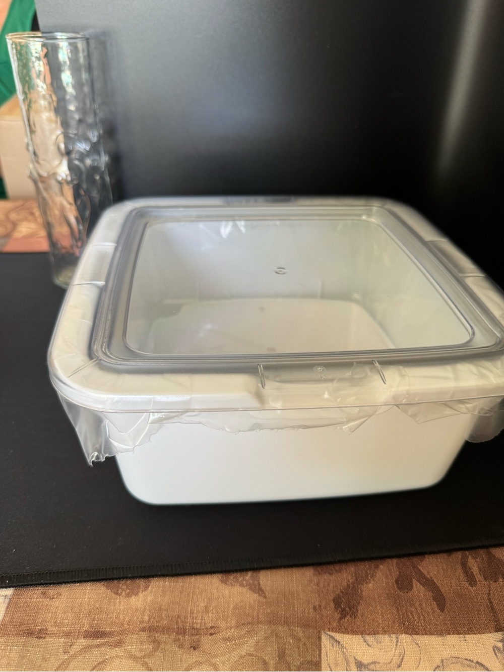 Pampered Chef Cool And Serve Bowl White Food Storage Container Clear Lid NEW